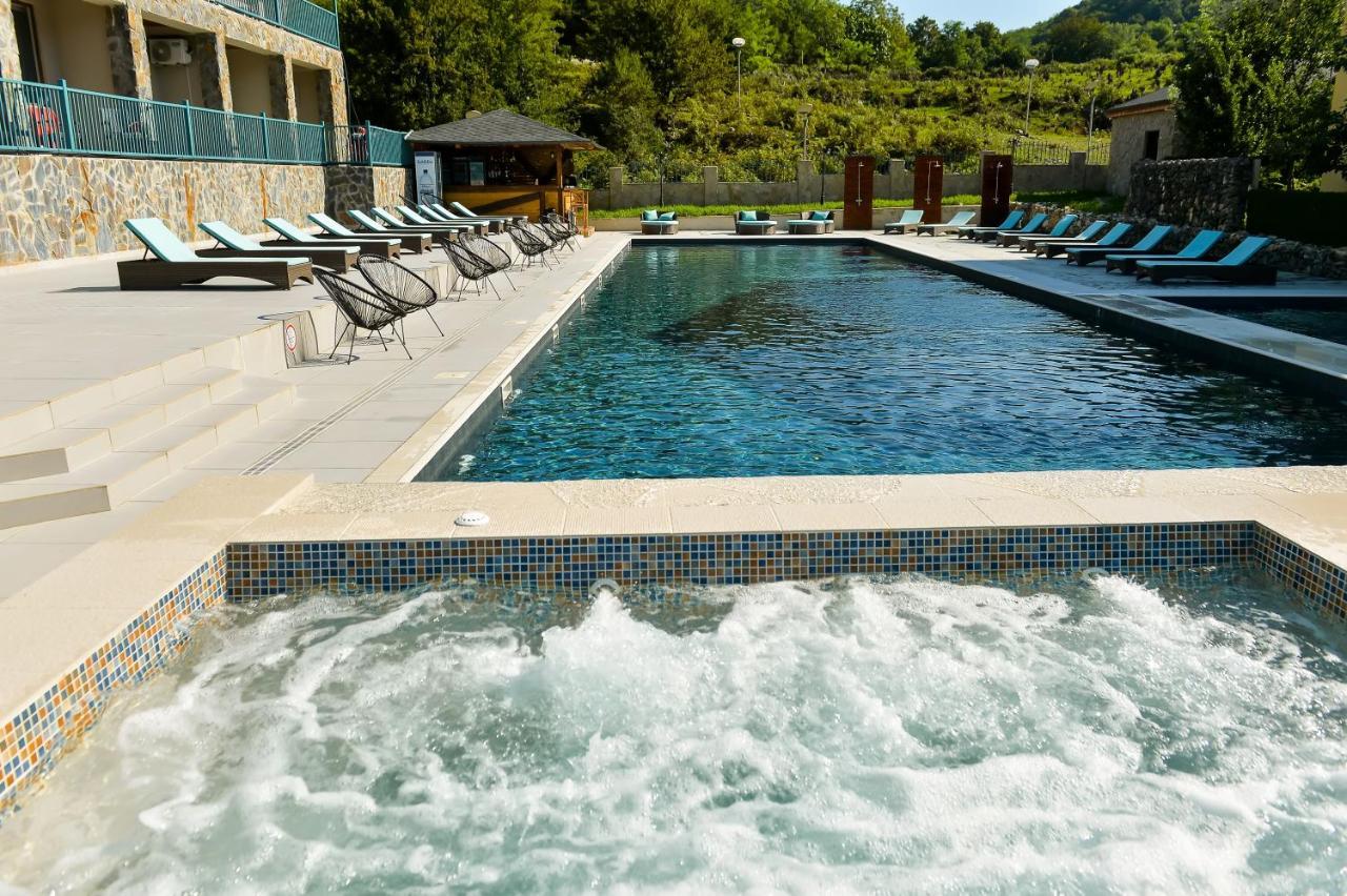 Tskaltubo Epic Hotel & Spa ภายนอก รูปภาพ