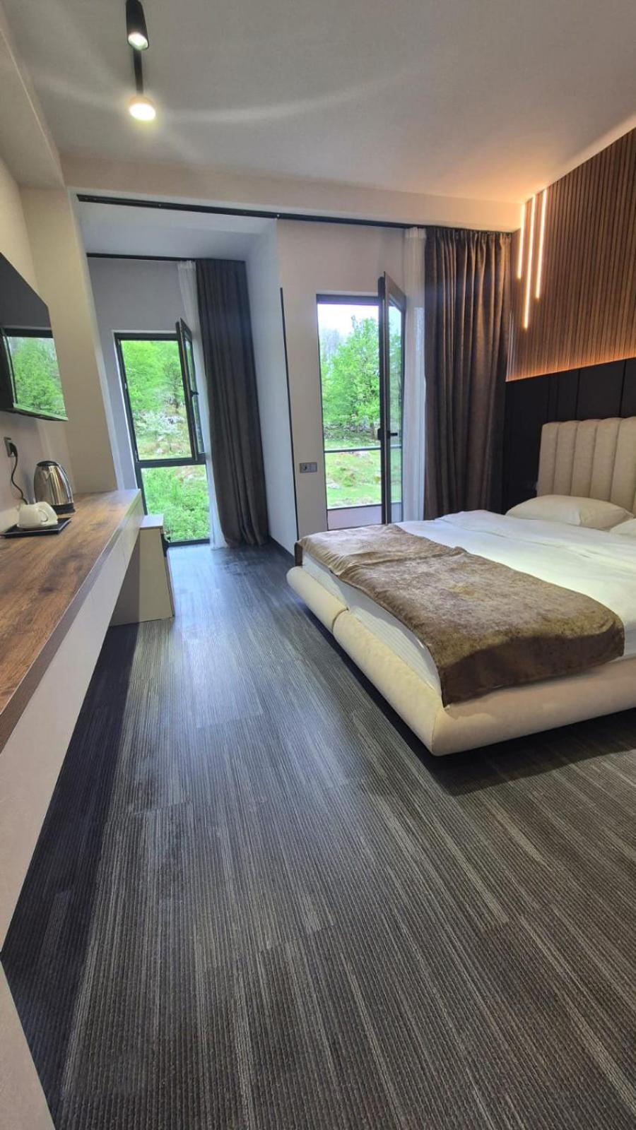 Tskaltubo Epic Hotel & Spa ภายนอก รูปภาพ
